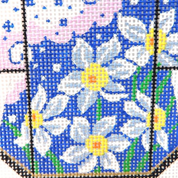 Lee Designs Japenese Flower Petite Kimono Needlepoint Canvas Hand Painted 18ct - Picture 3 of 4